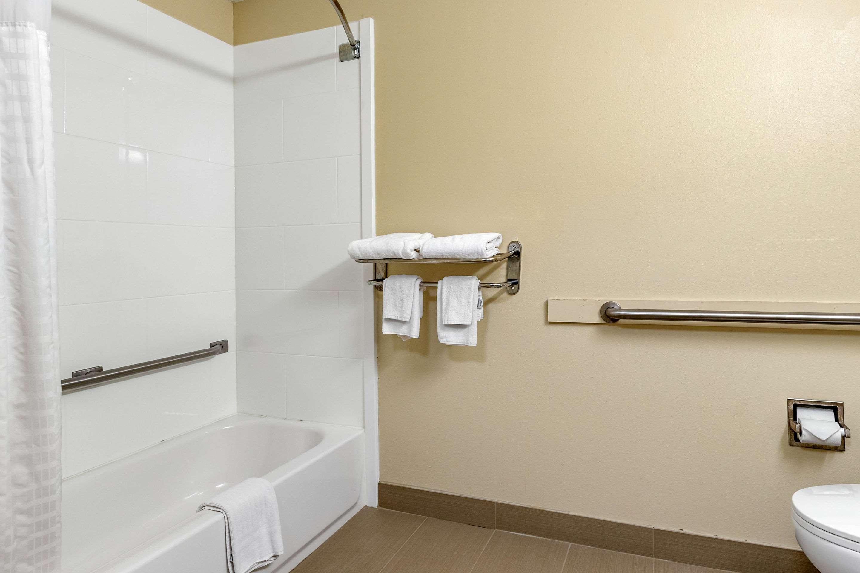 Comfort Inn Walcott Near Davenport Экстерьер фото