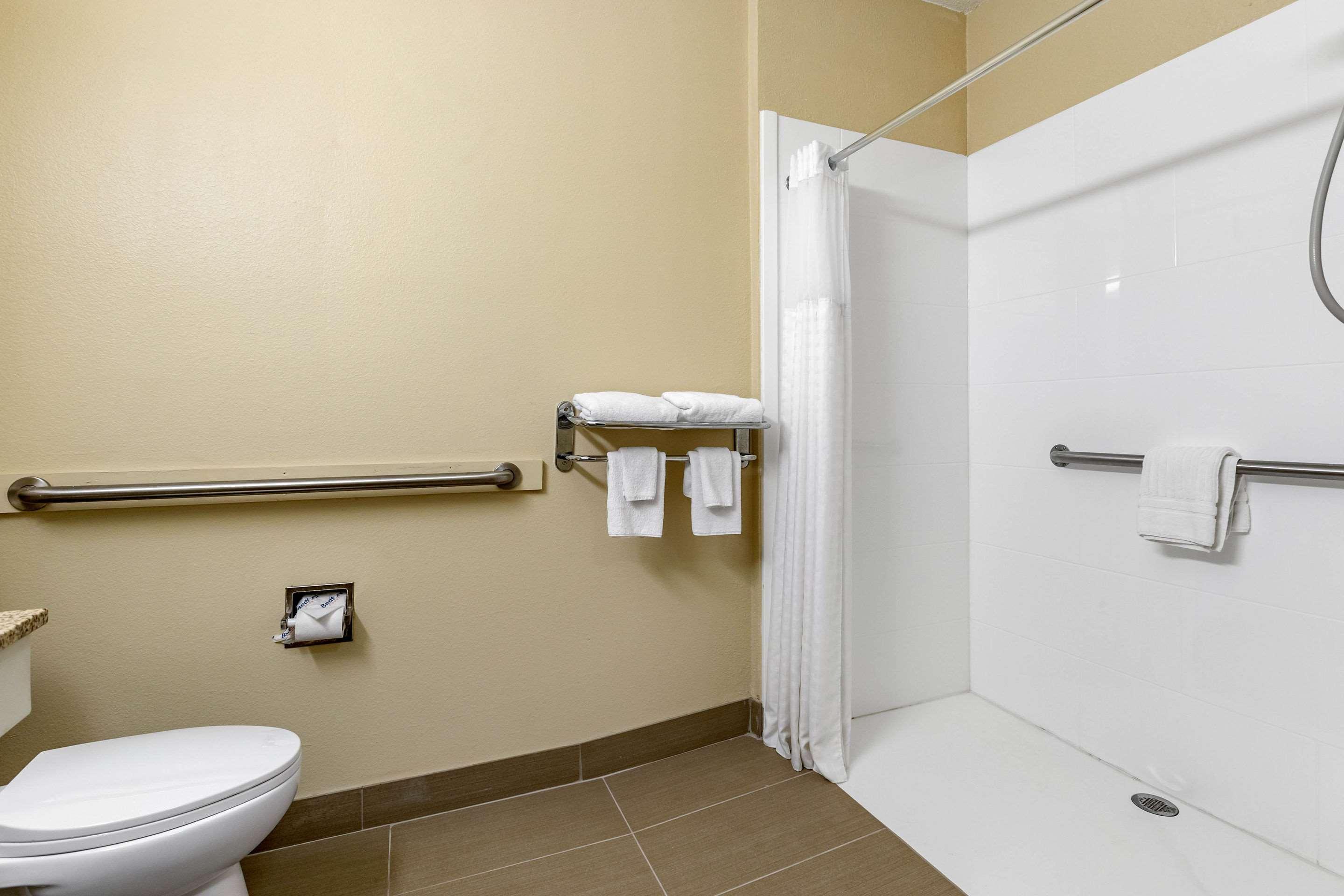 Comfort Inn Walcott Near Davenport Экстерьер фото