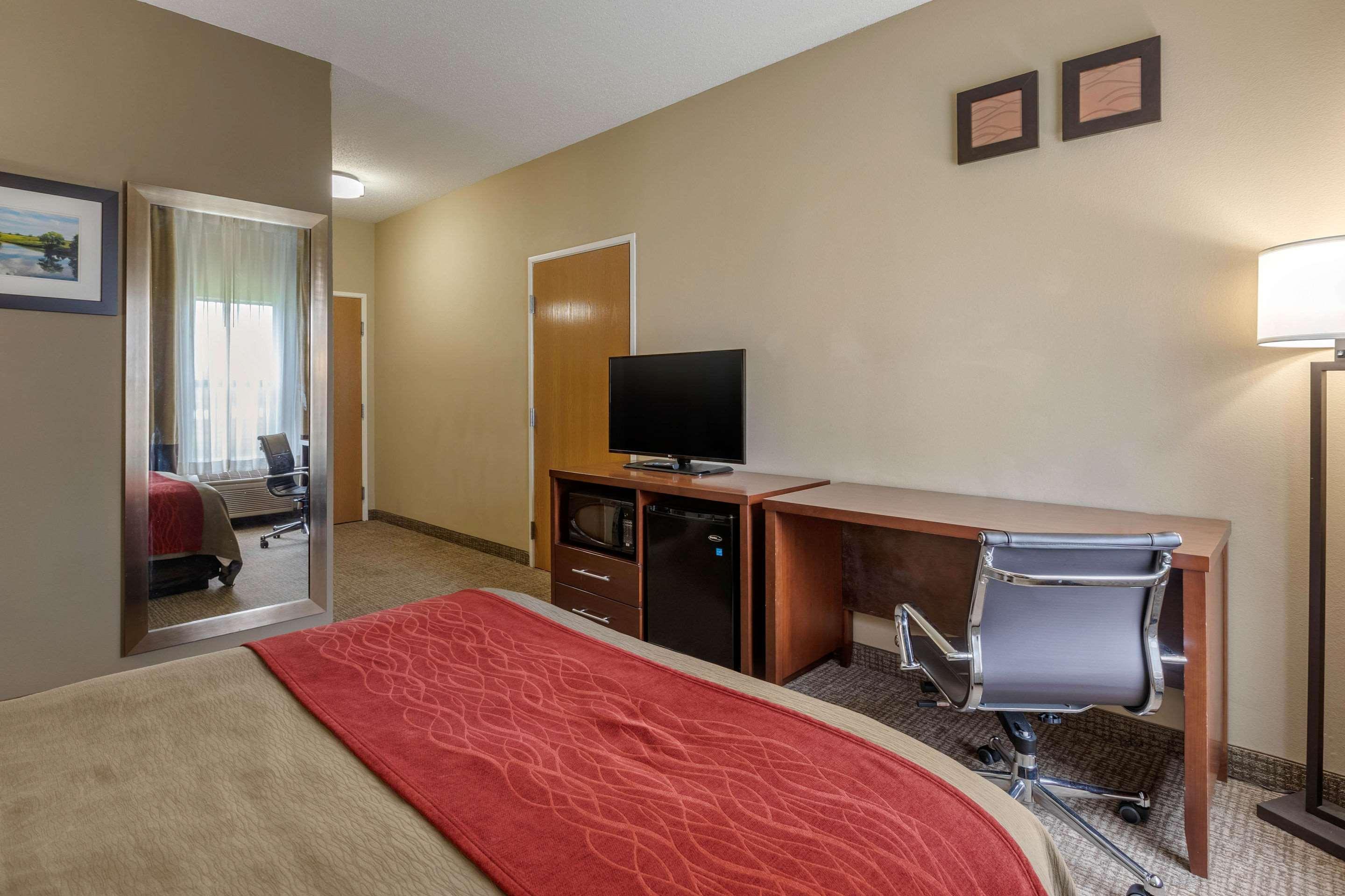 Comfort Inn Walcott Near Davenport Экстерьер фото