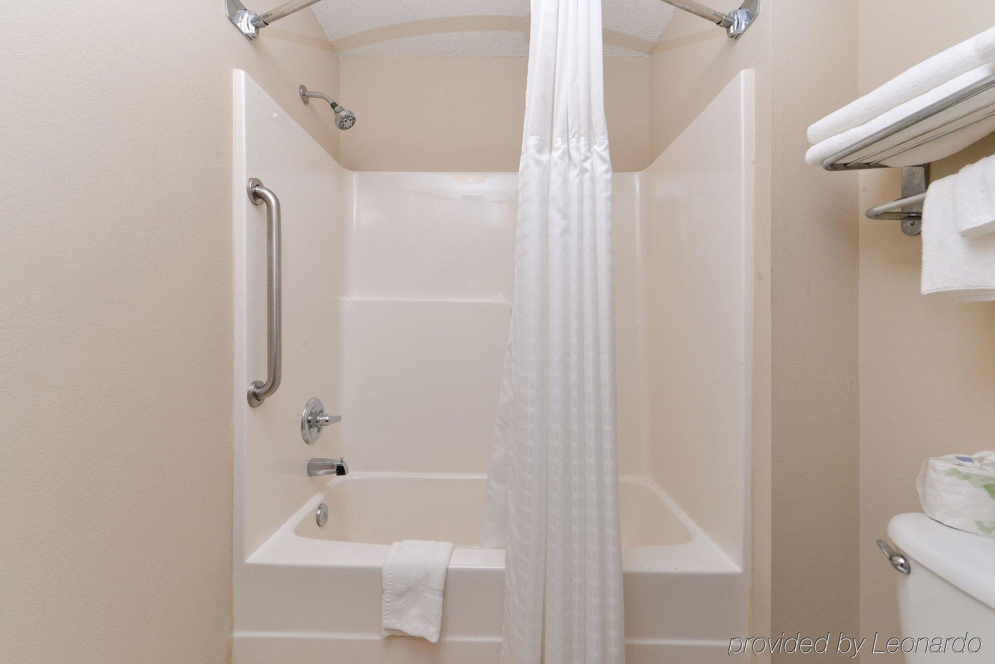 Comfort Inn Walcott Near Davenport Экстерьер фото