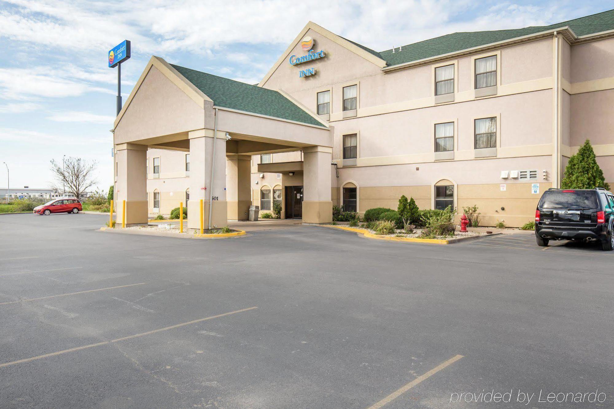 Comfort Inn Walcott Near Davenport Экстерьер фото