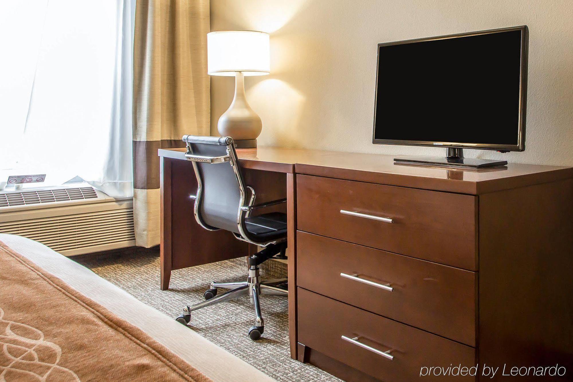 Comfort Inn Walcott Near Davenport Экстерьер фото